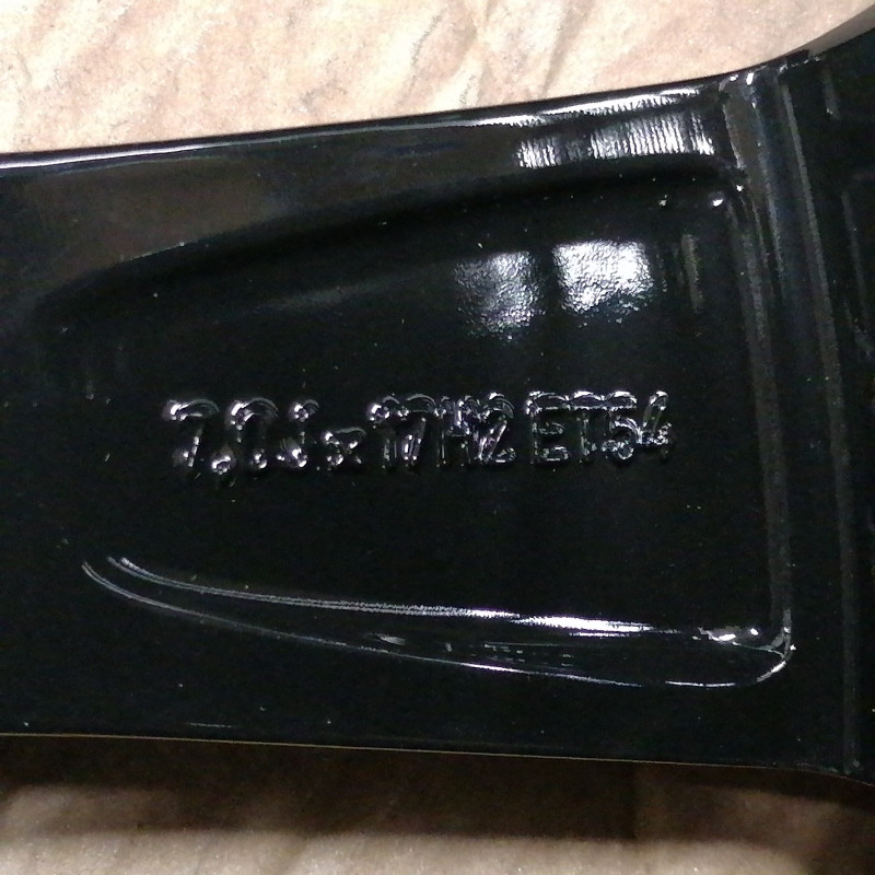 CONJUNTO DE JANTES ORIGINAIS VOLKSWAGEN DE 17"