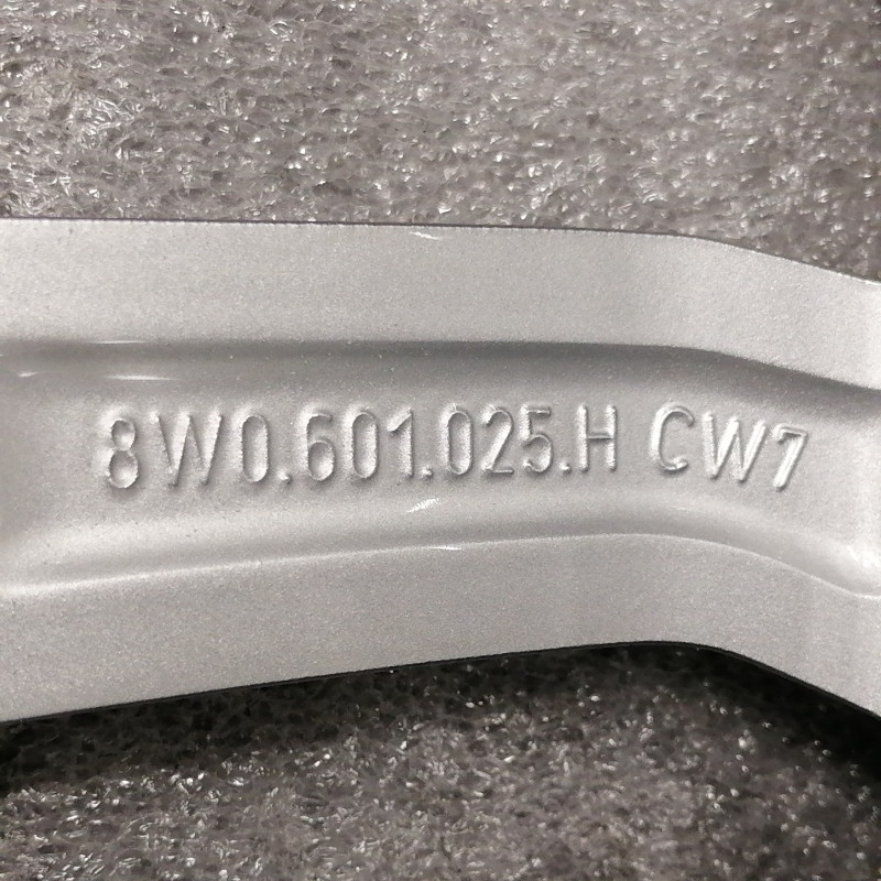 CONJUNTO DE JANTES ORIGINAIS AUDI DE 18"