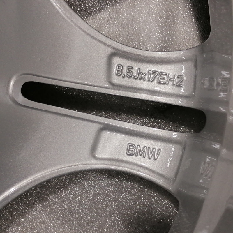 JUEGO DE LLANTAS ORIGINALES BMW EN 17" STYLE 68