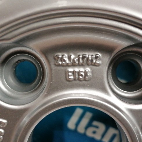 JUEGO DE LLANTAS ORIGINALES AUDI EN 17"