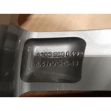 JUEGO DE LLANTAS ORIGINALES RENAULT EN 17"