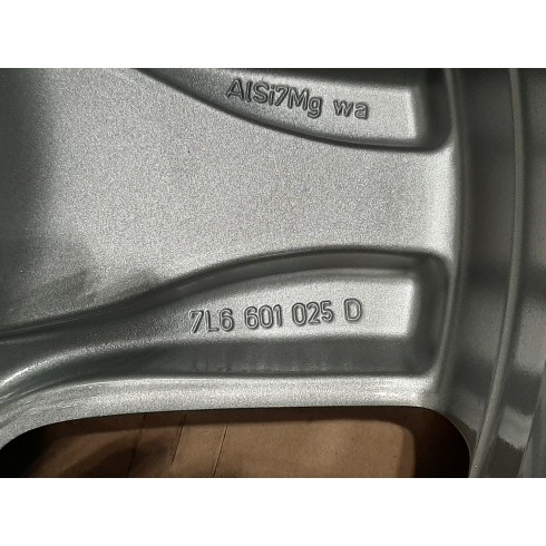 JUEGO DE LLANTAS ORIGINALES VOLKSWAGEN EN 19"