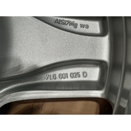 JUEGO DE LLANTAS ORIGINALES VOLKSWAGEN EN 19"