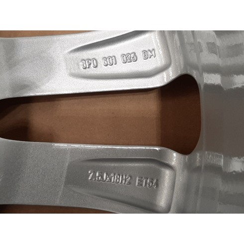 JUEGO DE LLANTAS ORIGINALES AUDI EN 18"