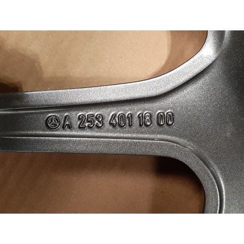 JUEGO DE LLANTAS ORIGINALES MERCEDES EN 19"