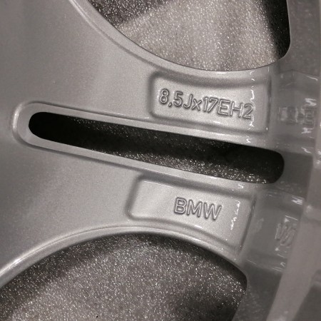 JUEGO DE LLANTAS ORIGINALES BMW EN 17" STYLE 68