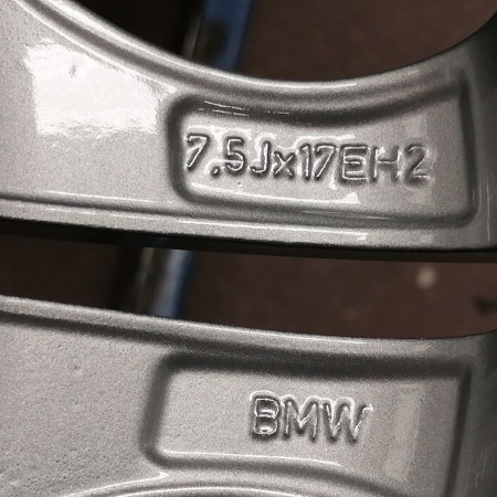 JUEGO DE LLANTAS ORIGINALES BMW EN 17" STYLE 68