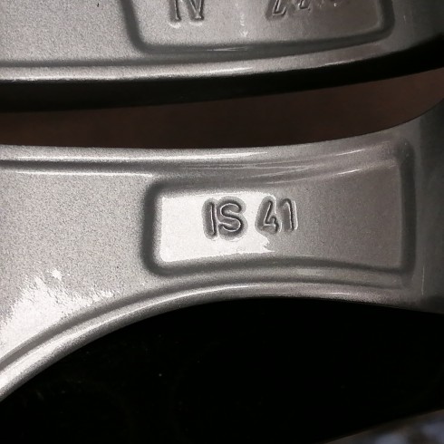 JUEGO DE LLANTAS ORIGINALES BMW EN 17" STYLE 68