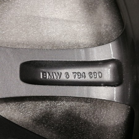 JUEGO DE LLANTAS ORIGINALES BMW EN 19" STYLE 366