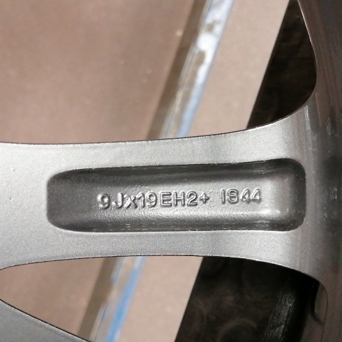 JUEGO DE LLANTAS ORIGINALES BMW EN 19" STYLE 366