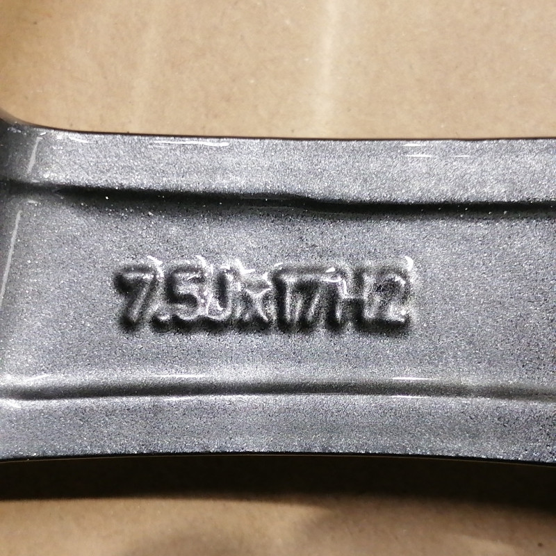 CONJUNTO DE JANTES ORIGINAIS VOLKSWAGEN DE 17"