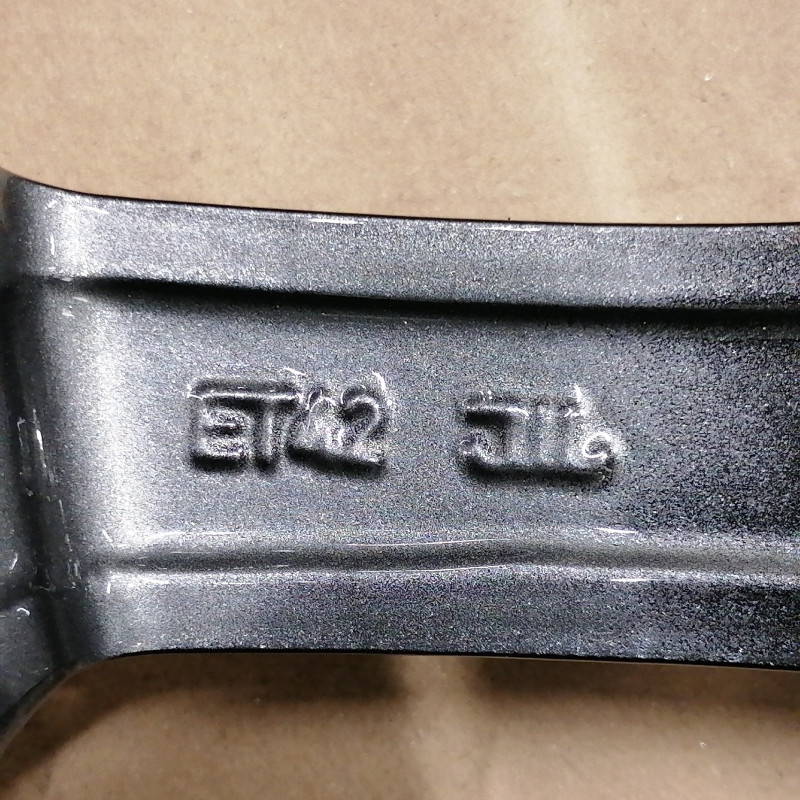 CONJUNTO DE JANTES ORIGINAIS VOLKSWAGEN DE 17"
