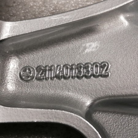 JUEGO DE LLANTAS ORIGINALES MERDECES EN 16"