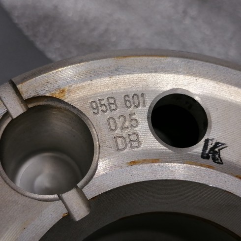 JUEGO DE LLANTAS ORIGINALES PORSCHE MACAN EN 18"