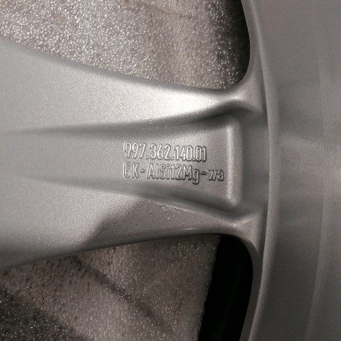 JUEGO DE LLANTAS ORIGINALES PORSCHE 997 EN 18"