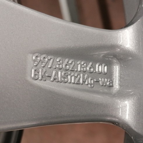 JUEGO DE LLANTAS ORIGINALES PORSCHE 997 EN 18"