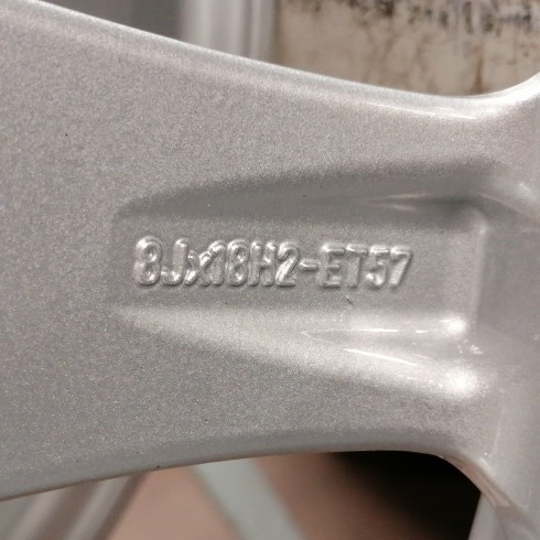 JUEGO DE LLANTAS ORIGINALES PORSCHE 997 EN 18"