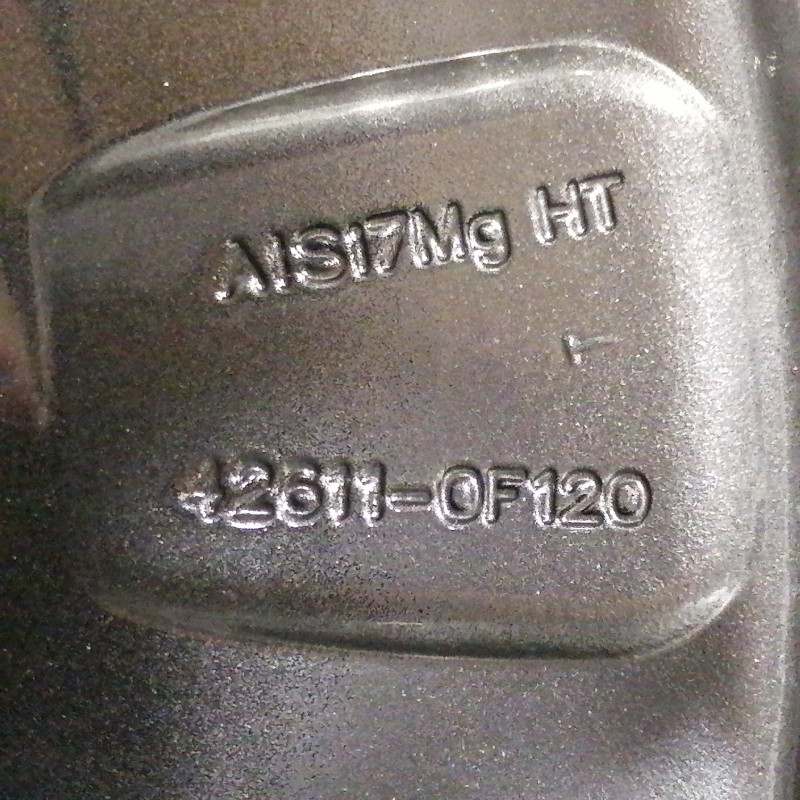CONJUNTO DE JANTES ORIGINAIS TOYOTA DE 17"