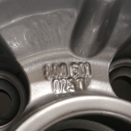 JUEGO DE LLANTAS ORIGINALES AUDI EN 18"