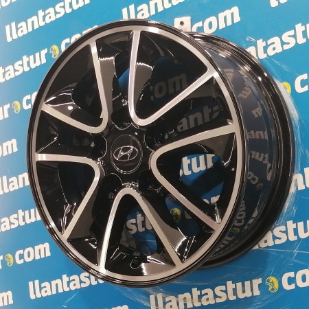 JUEGO DE LLANTAS ORIGINALES HYUNDAI EN 15"