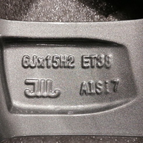 JUEGO DE LLANTAS ORIGINALES SEAT EN 15"