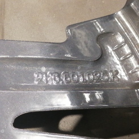 JUEGO DE LLANTAS ORIGINALES VOLKSWAGEN EN 18"