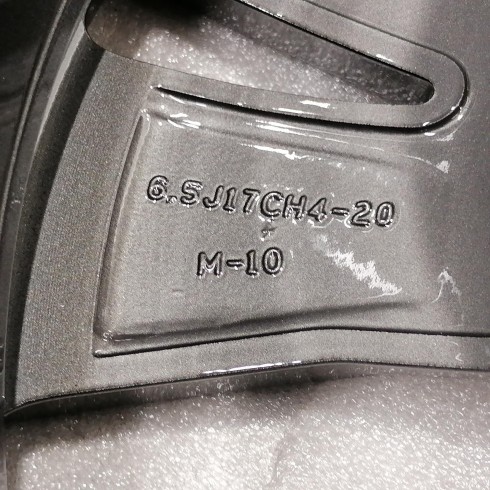 JUEGO DE LLANTAS ORIGINALES PEUGEOT EN 17"