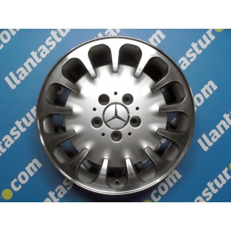 JUEGO DE LLANTAS ORIGINALES MERDECES EN 17"