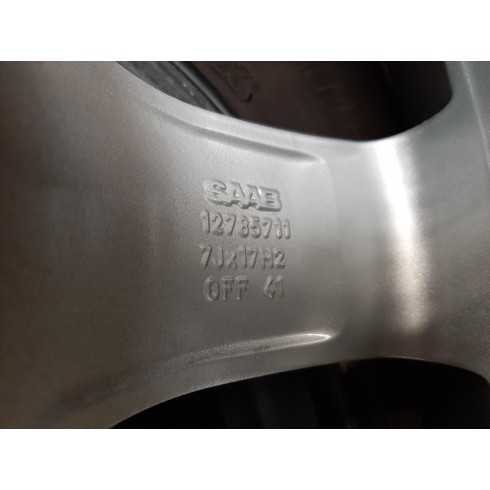 JUEGO DE LLANTAS ORIGINALES SAAB EN 17"
