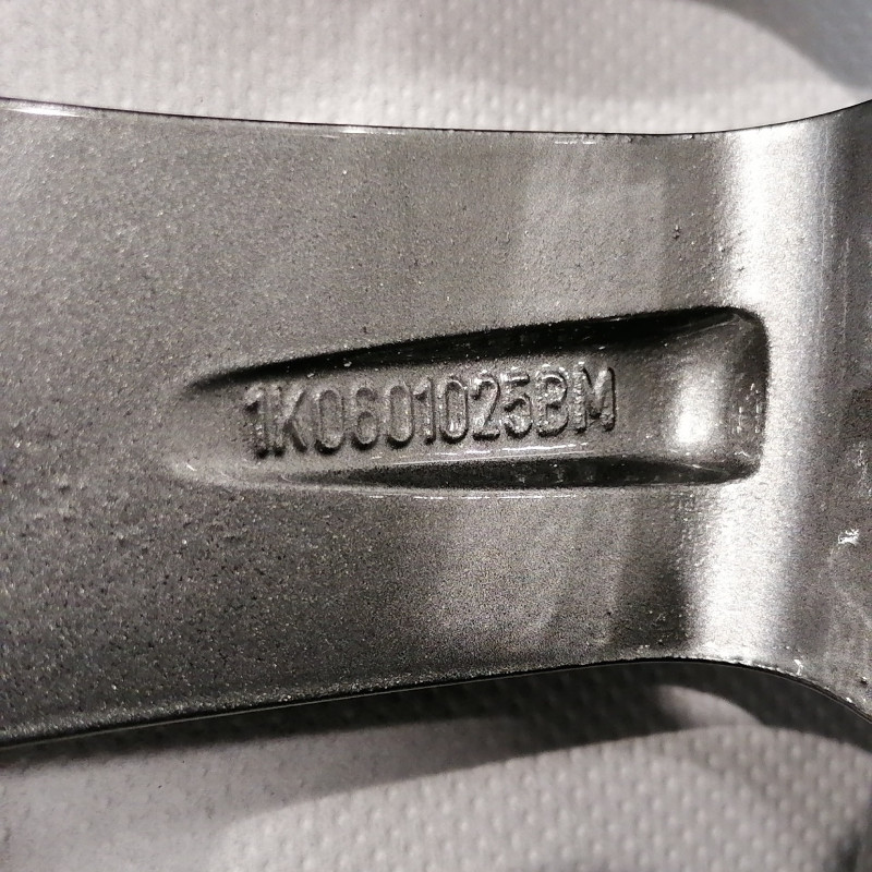 CONJUNTO DE JANTES ORIGINAIS VOLKSWAGEN DE 16"