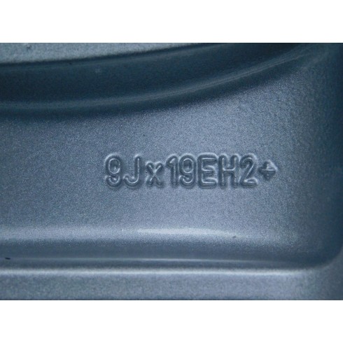 JUEGO DE LLANTAS ORIGINALES BMW EN 19" STYLE 331