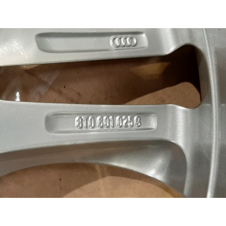 JUEGO DE LLANTAS ORIGINALES AUDI EN 18"