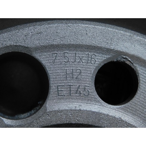 JUEGO DE LLANTAS ORIGINALES AUDI EN 16"