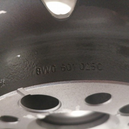 JUEGO DE LLANTAS ORIGINALES AUDI EN 17"