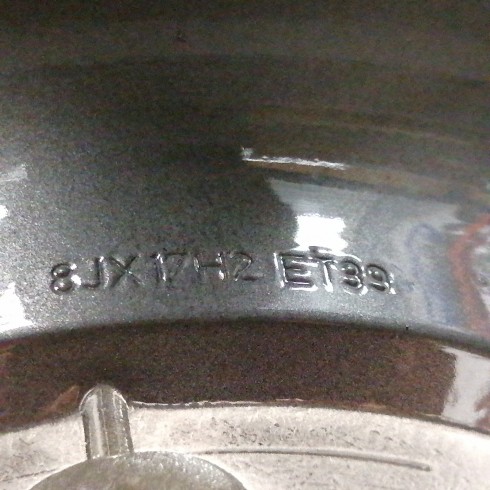 JUEGO DE LLANTAS ORIGINALES AUDI EN 17"