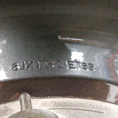 JUEGO DE LLANTAS ORIGINALES AUDI EN 17"