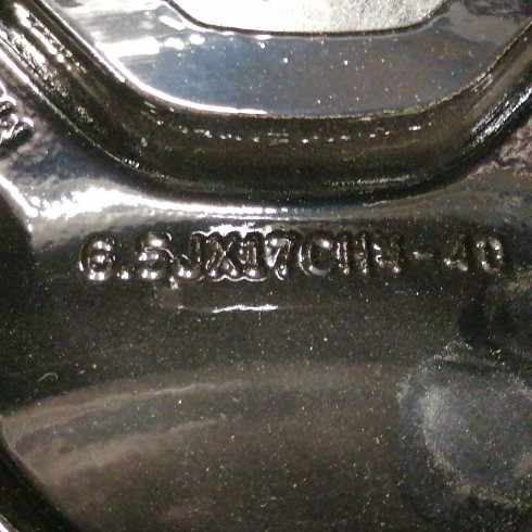 JUEGO DE LLANTAS ORIGINALES RENAULT EN 17"