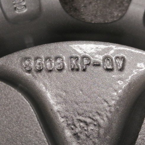 LLANTA SUELTA ORIGINAL PEUGEOT EN 16" 9606KP-QY