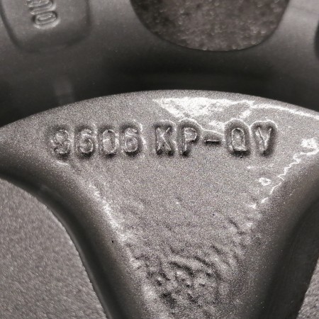 LLANTA SUELTA ORIGINAL PEUGEOT EN 16" 9606KP-QY