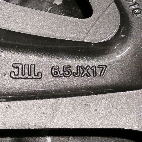 JUEGO DE LLANTAS ORIGINALES KIA EN 17"