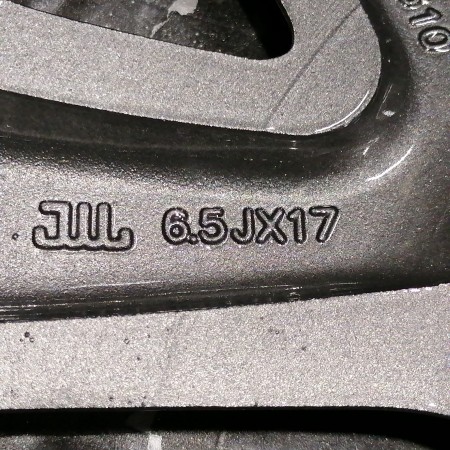 JUEGO DE LLANTAS ORIGINALES KIA EN 17"