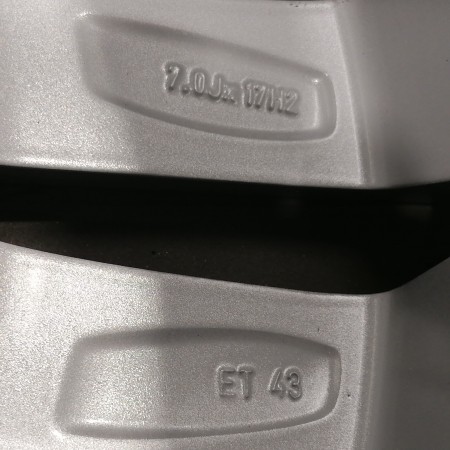 LLANTA SUELTA ORIGINAL SEAT EN 17" 6J0601025Q