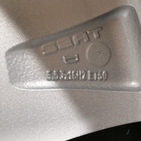 LLANTA SUELTA ORIGINAL SEAT EN 17" 6P0601025E