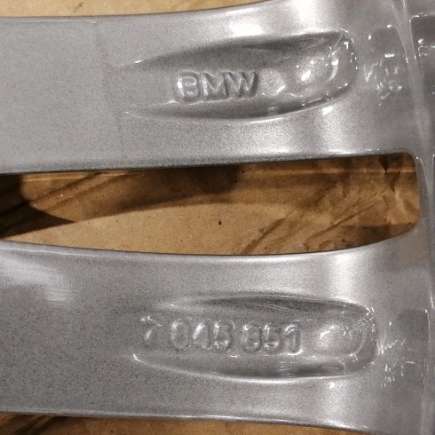 JUEGO DE LLANTAS ORIGINALES BMW EN 17" STYLE 383