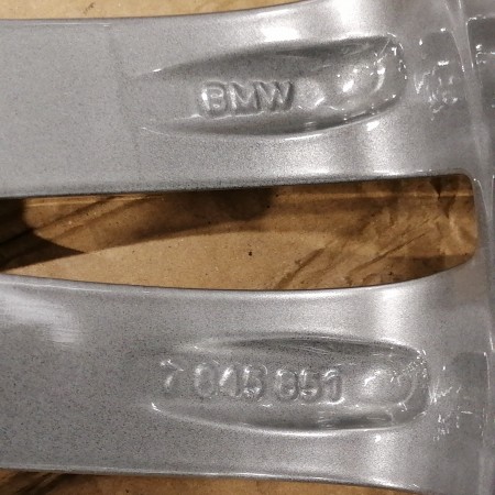 JUEGO DE LLANTAS ORIGINALES BMW EN 17" STYLE 383