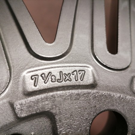 JUEGO DE LLANTAS ORIGINALES BMW EN 17" STYLE 207