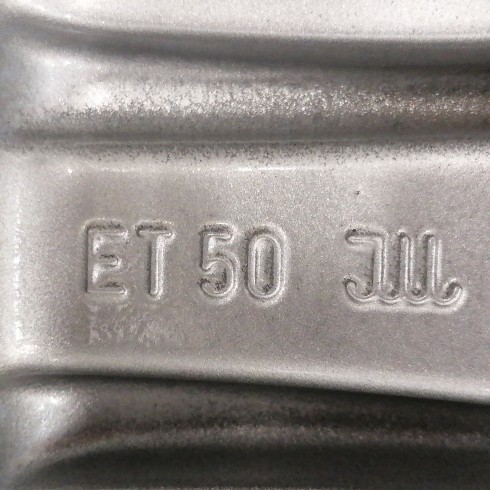 JUEGO DE LLANTAS ORIGINALES VOLKSWAGEN EN 15"