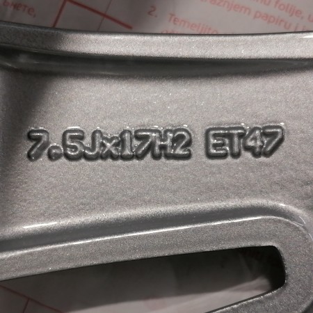 JUEGO DE LLANTAS ORIGINALES MERDECES EN 17"