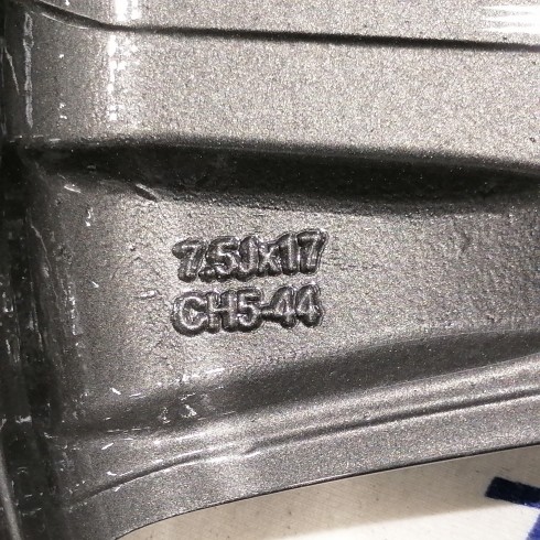 JUEGO DE LLANTAS ORIGINALES PEUGEOT EN 17"