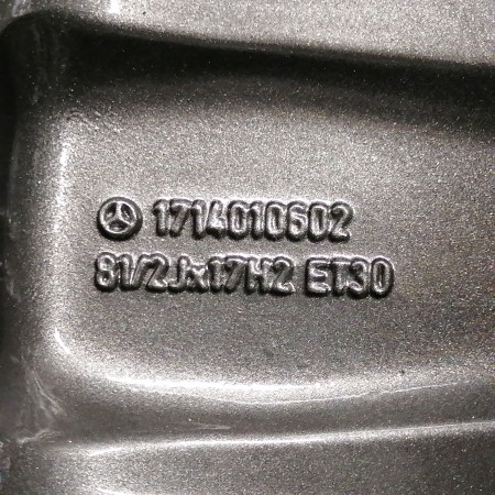 JUEGO DE LLANTAS ORIGINALES MERCEDES EN 17"